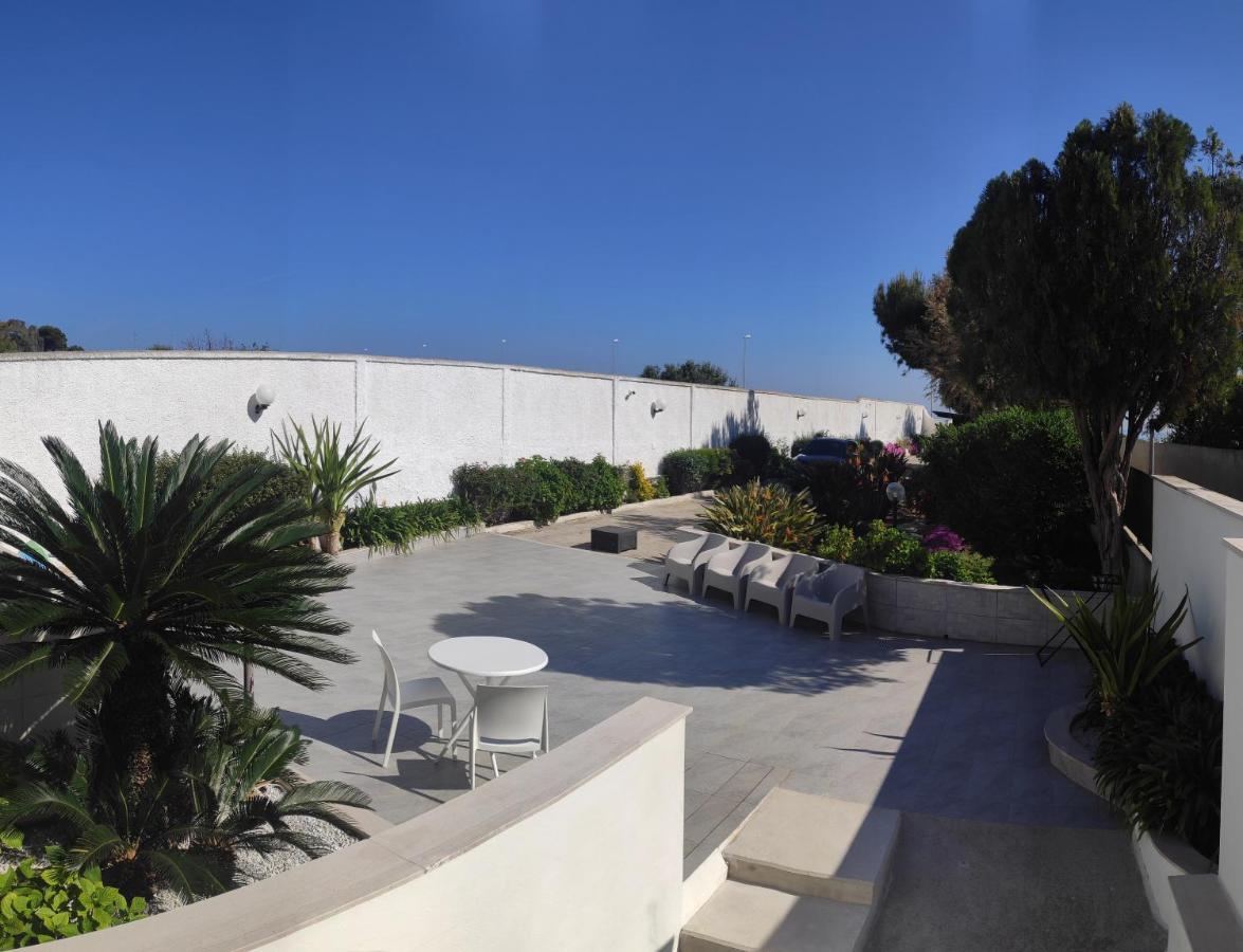 Seagull Apartments - Front And Sea View & Airport Bari Exterior photo