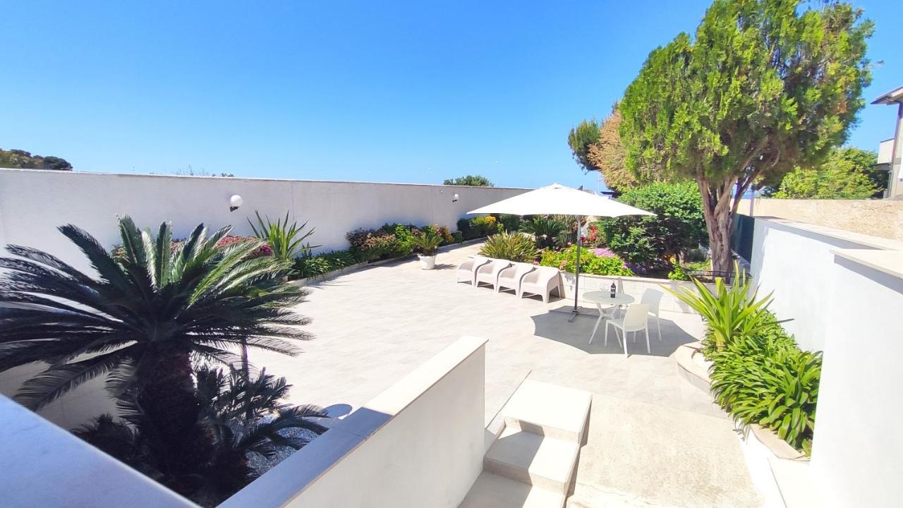 Seagull Apartments - Front And Sea View & Airport Bari Exterior photo