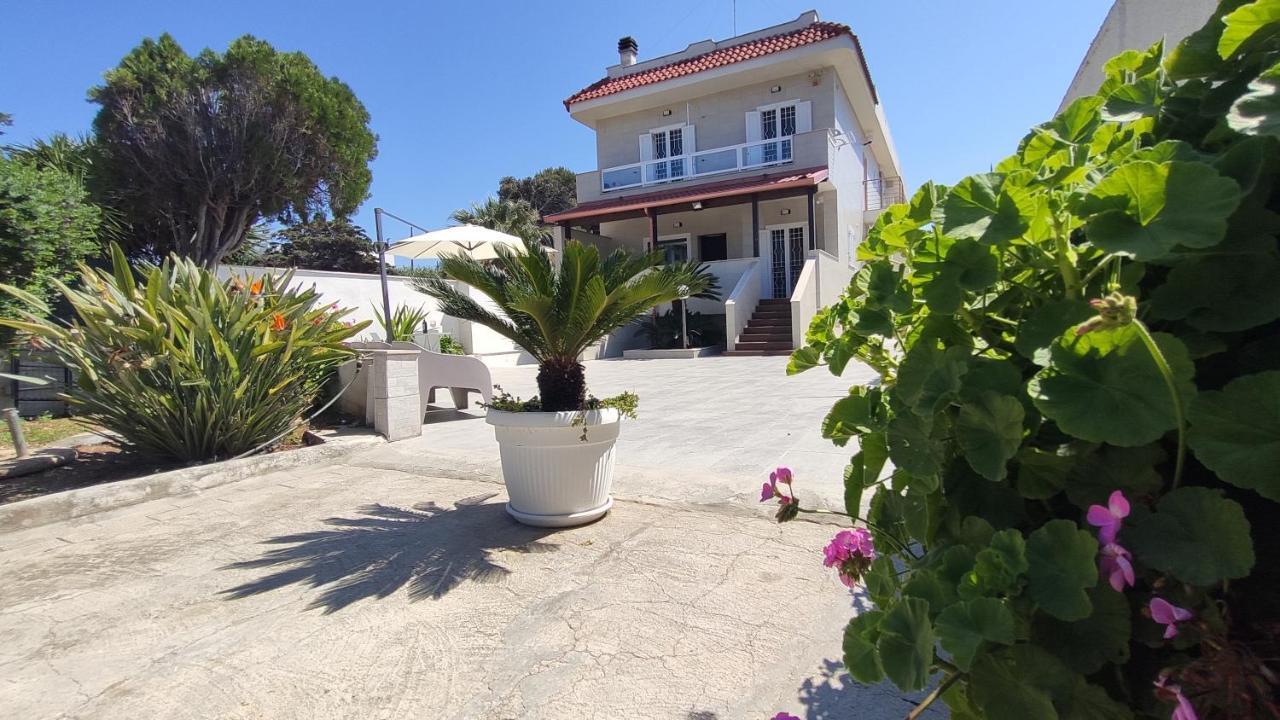 Seagull Apartments - Front And Sea View & Airport Bari Exterior photo