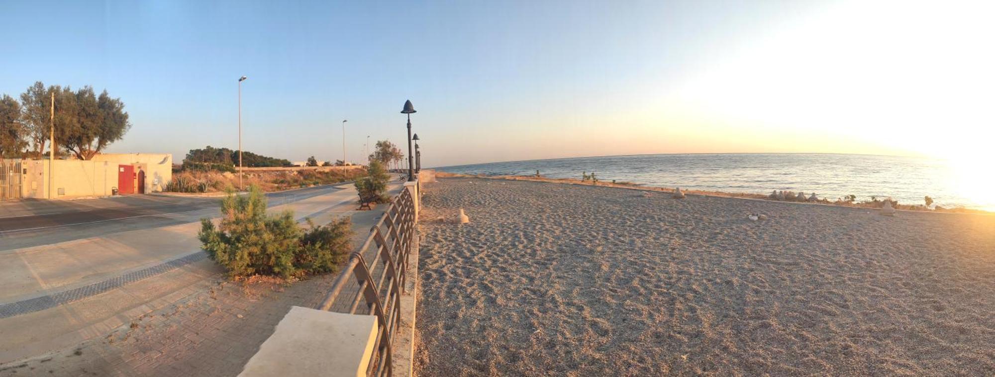 Seagull Apartments - Front And Sea View & Airport Bari Exterior photo