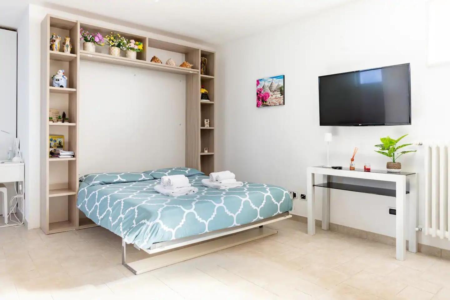 Seagull Apartments - Front And Sea View & Airport Bari Exterior photo