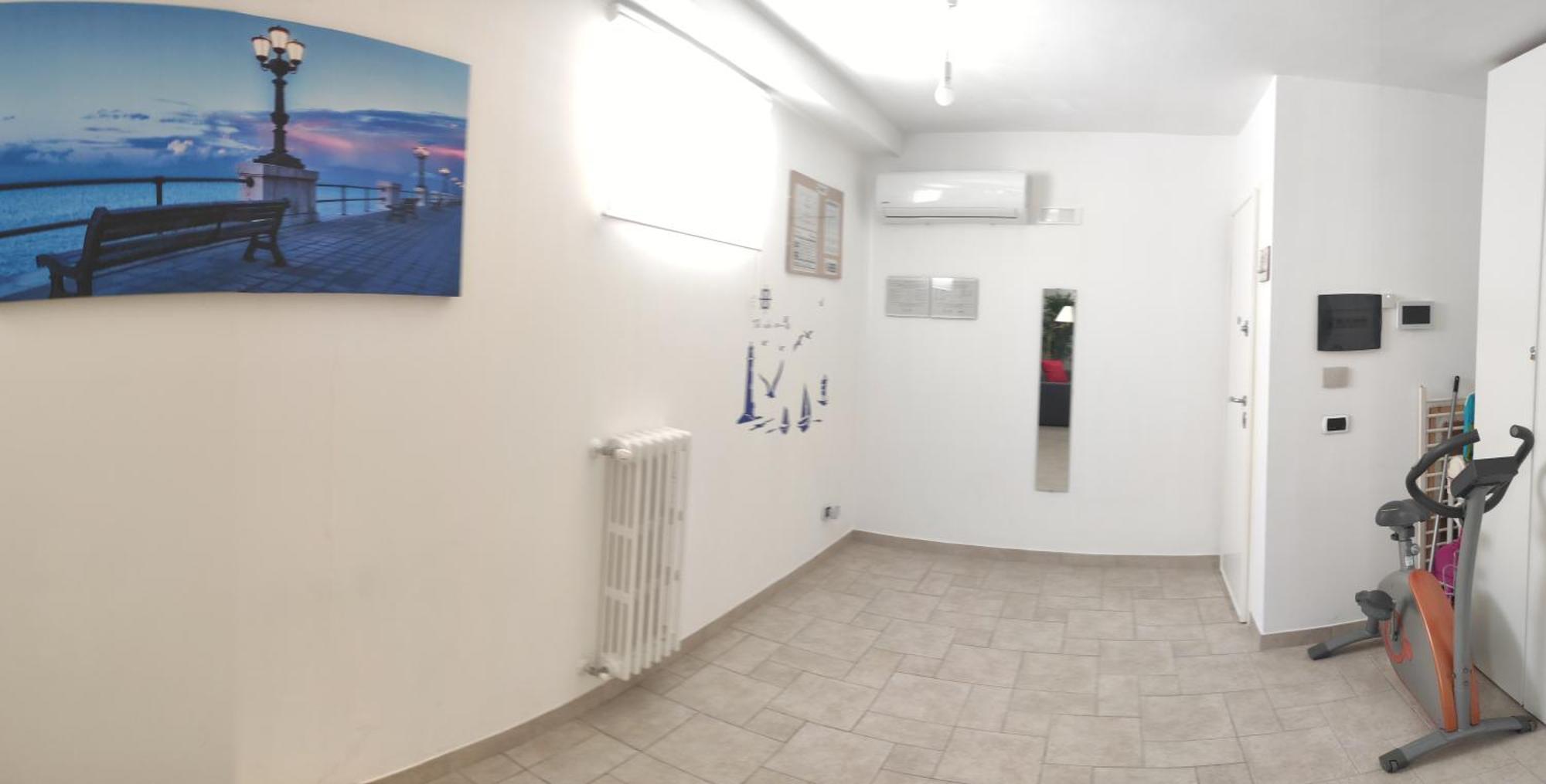 Seagull Apartments - Front And Sea View & Airport Bari Exterior photo